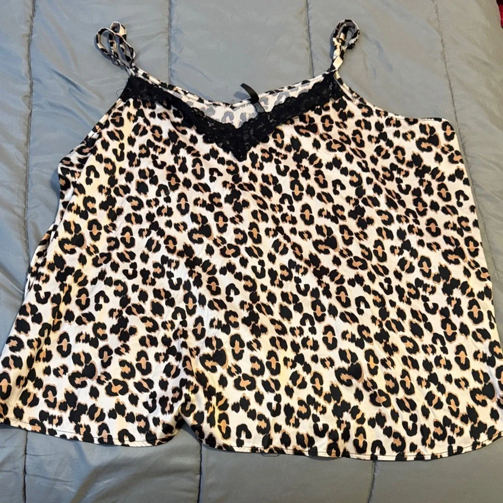 Leopard print satin sleep top - Picture 1 of 4